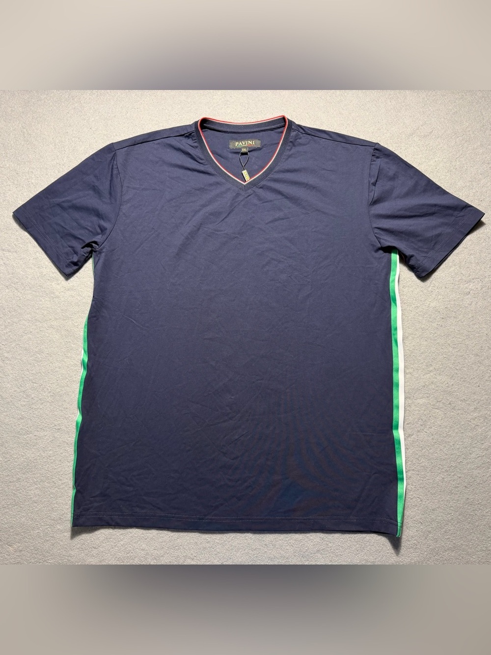 Pavini Men’s XXL Navy Blue V-Neck T-Shirt Italian Flag Stripe Trim NWT Casual